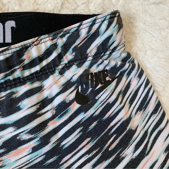 Nike Leg-A-See Windblur Leggings - Picture 6 of 12